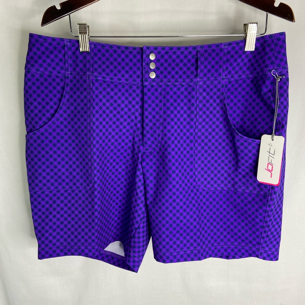 Jofit Women's Everyday Belted Shorts. 7 1/2” inseam. 3 snap closure. 4 pockets